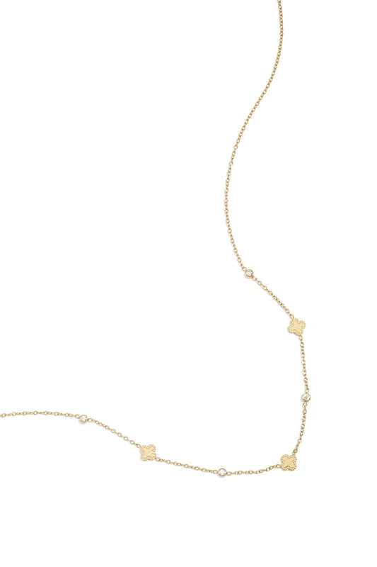 Elegant Clover Pendant Necklace for Daily Wear