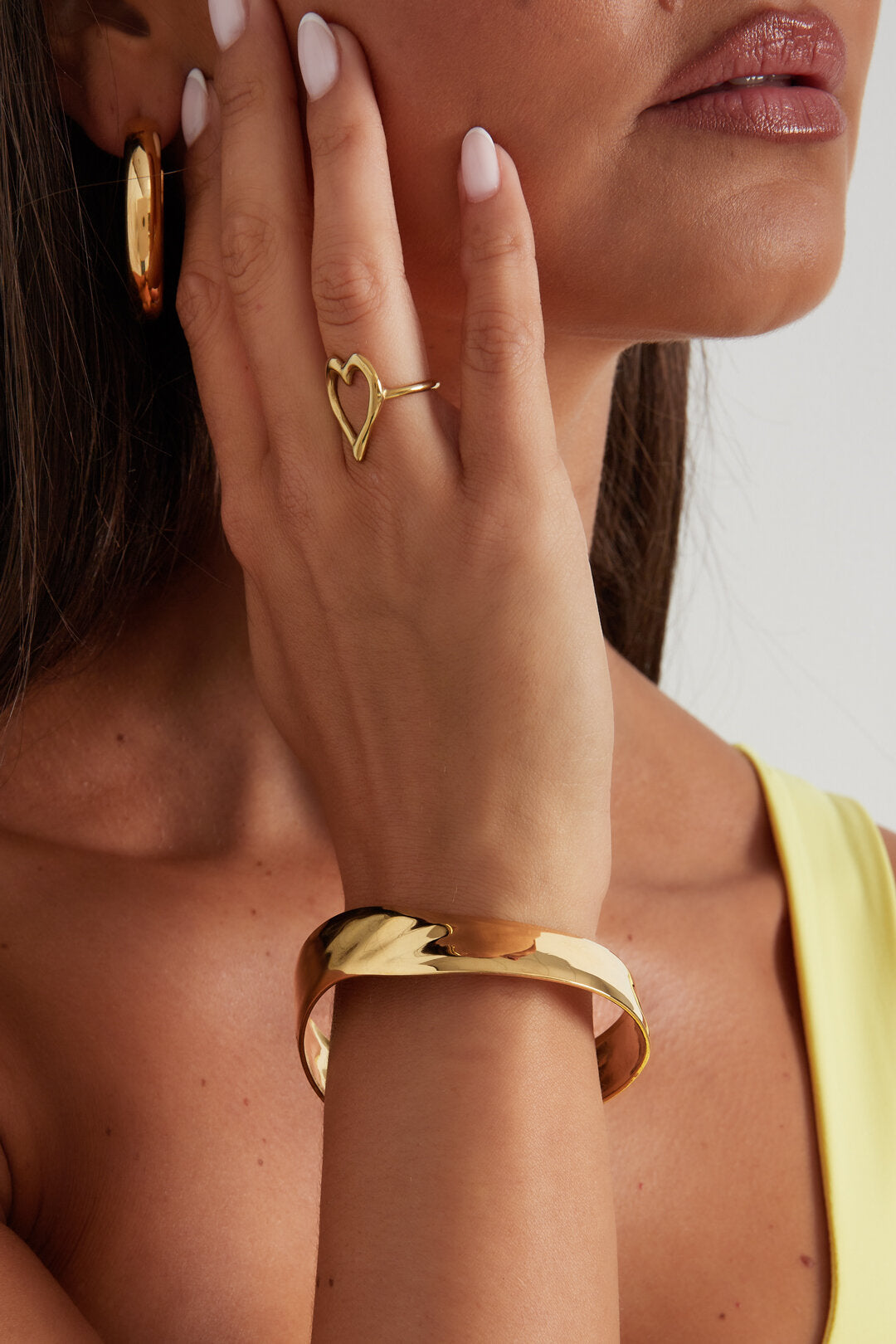 Elegant Gold Cuff Bracelet for All Occasions