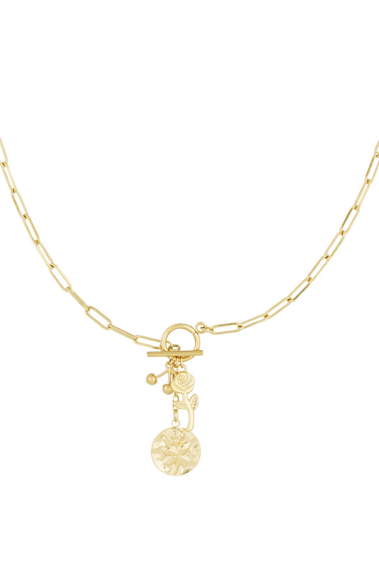 Elegant Flower Pendant Necklace for Everyday Wear