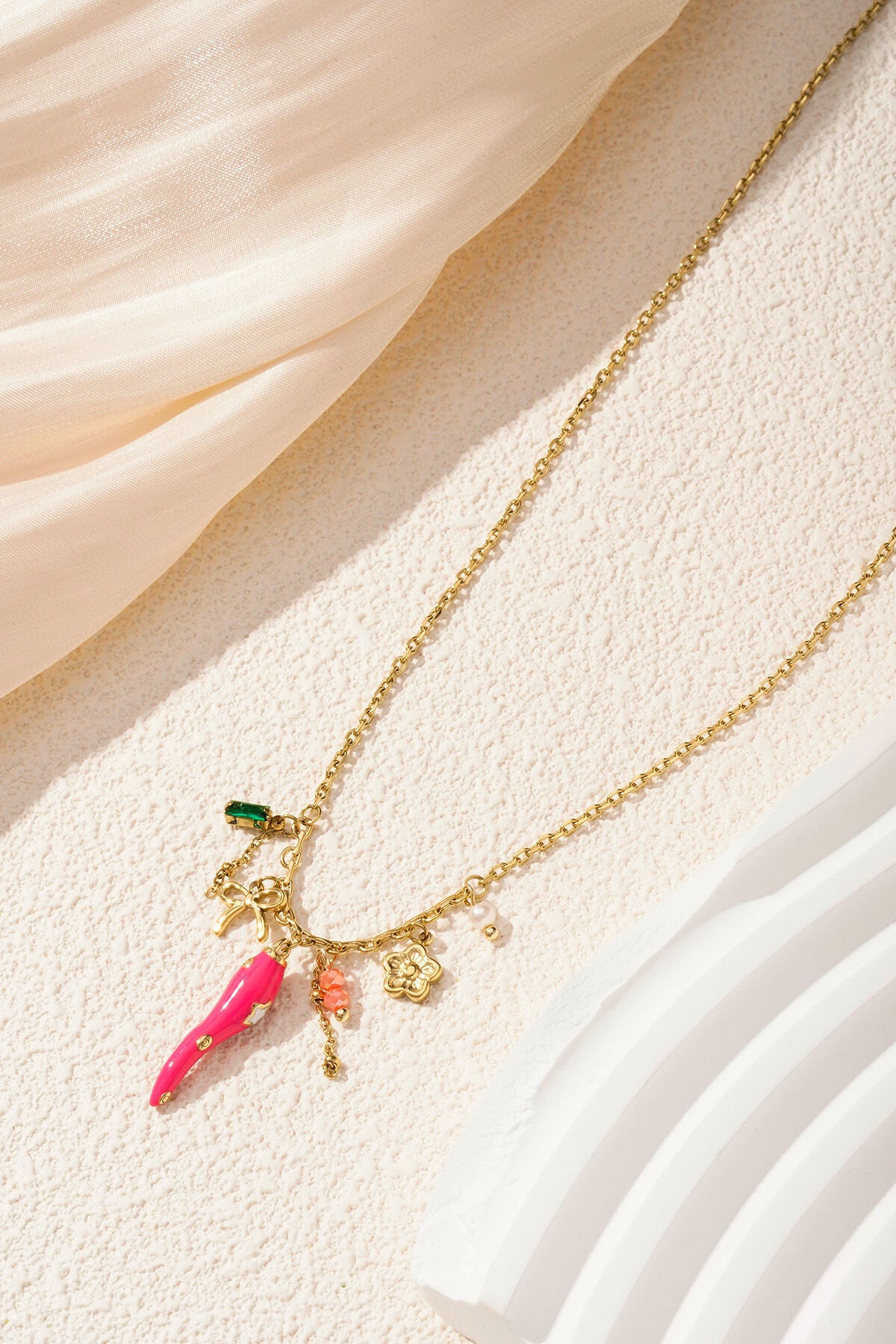 Stylish Gold Color Pendant Necklace for Women