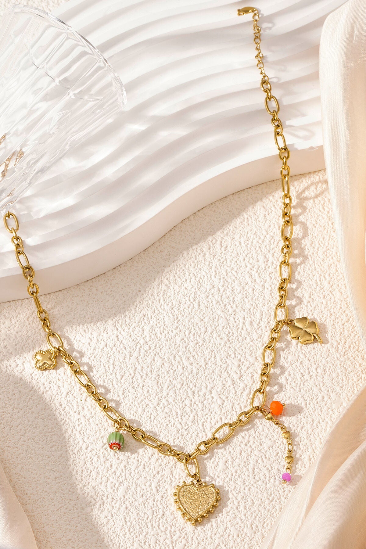 Elegant Gold Heart Pendant Necklace for Women