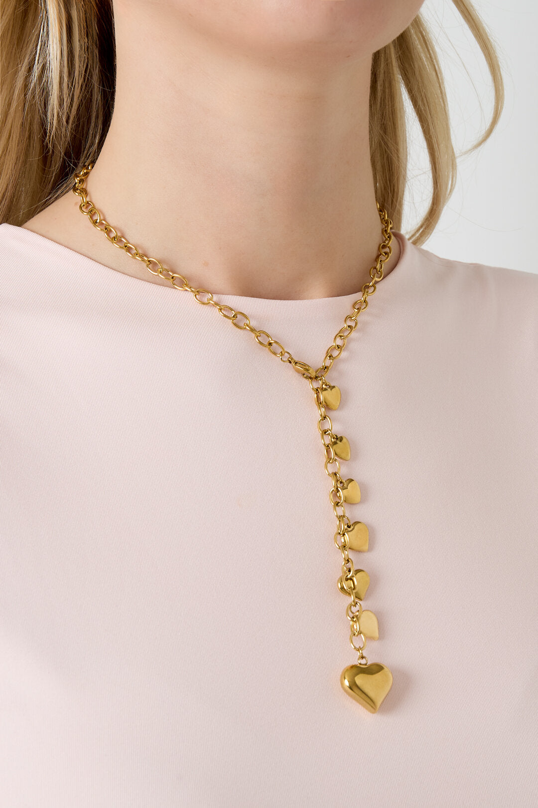 Elegant Gold Heart Pendant Necklace for Daily Wear