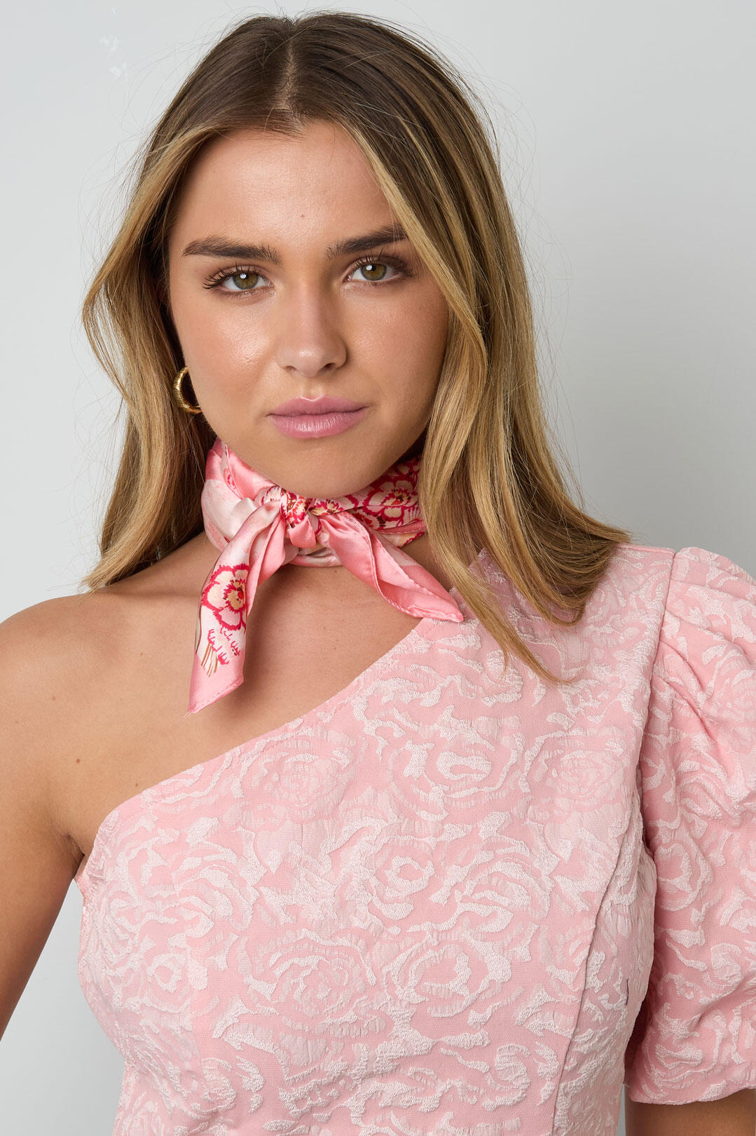 Elegant Pink Floral Summer Scarf for Women