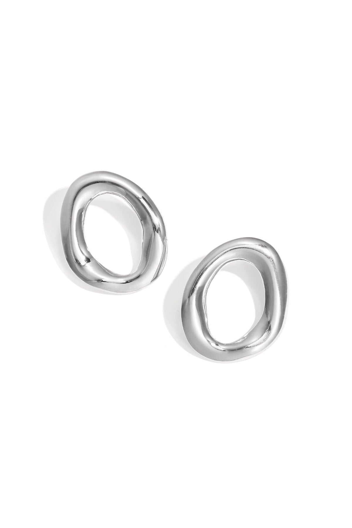 Stylish Circle Stud Earrings for Everyday Wear