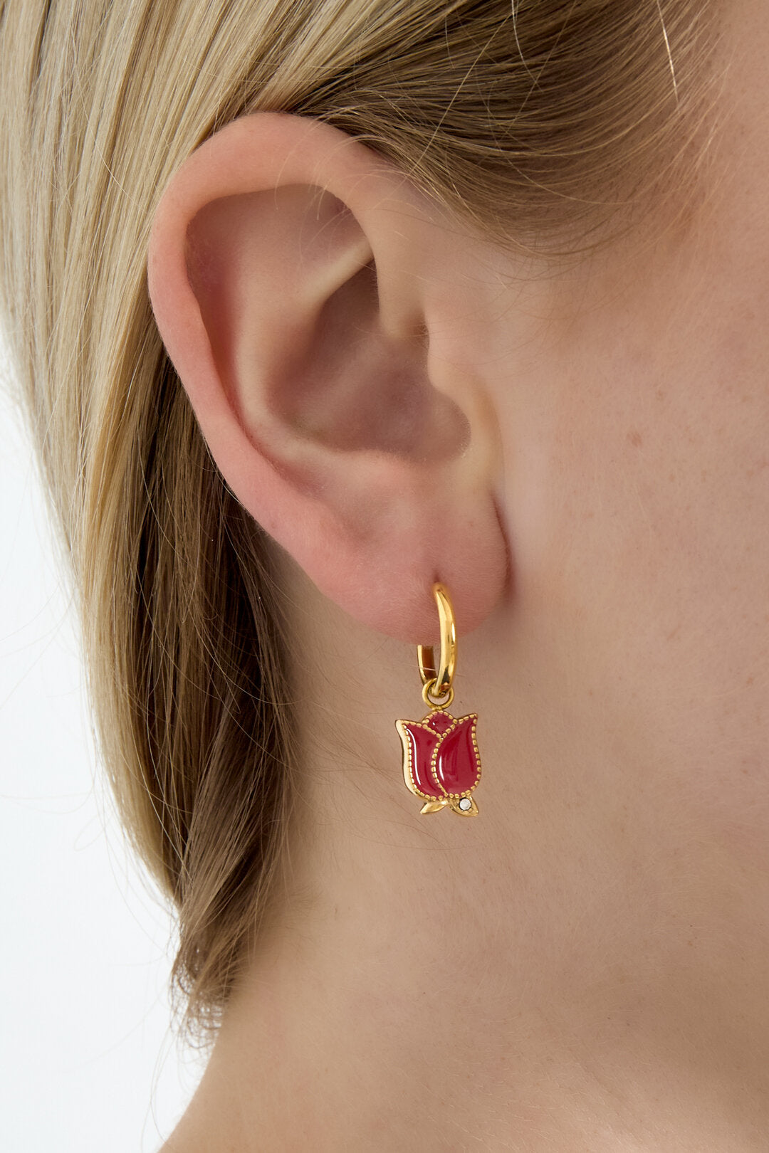 Stylish Gold Drop Earrings for Spring/Summer