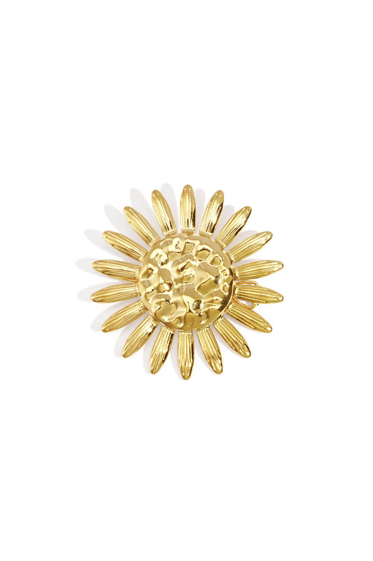 Elegant Gold Flower Brooch for Everyday Elegance