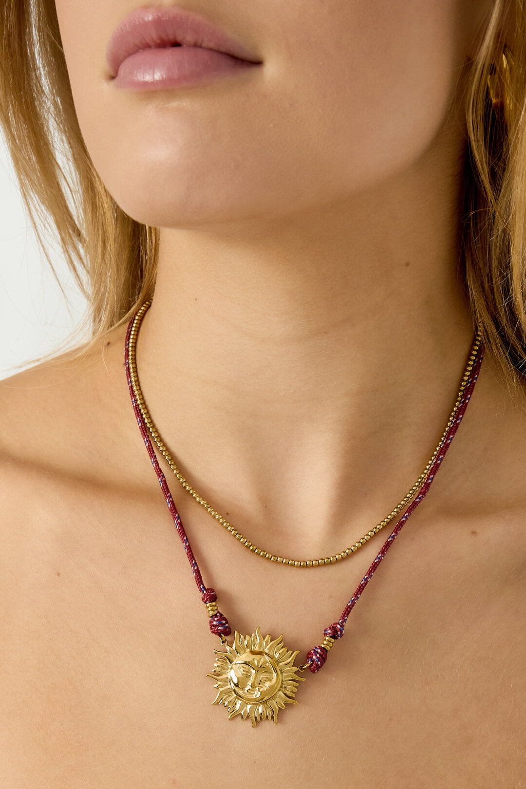 Elegant Wine Red Pendant Necklace for Daily Wear