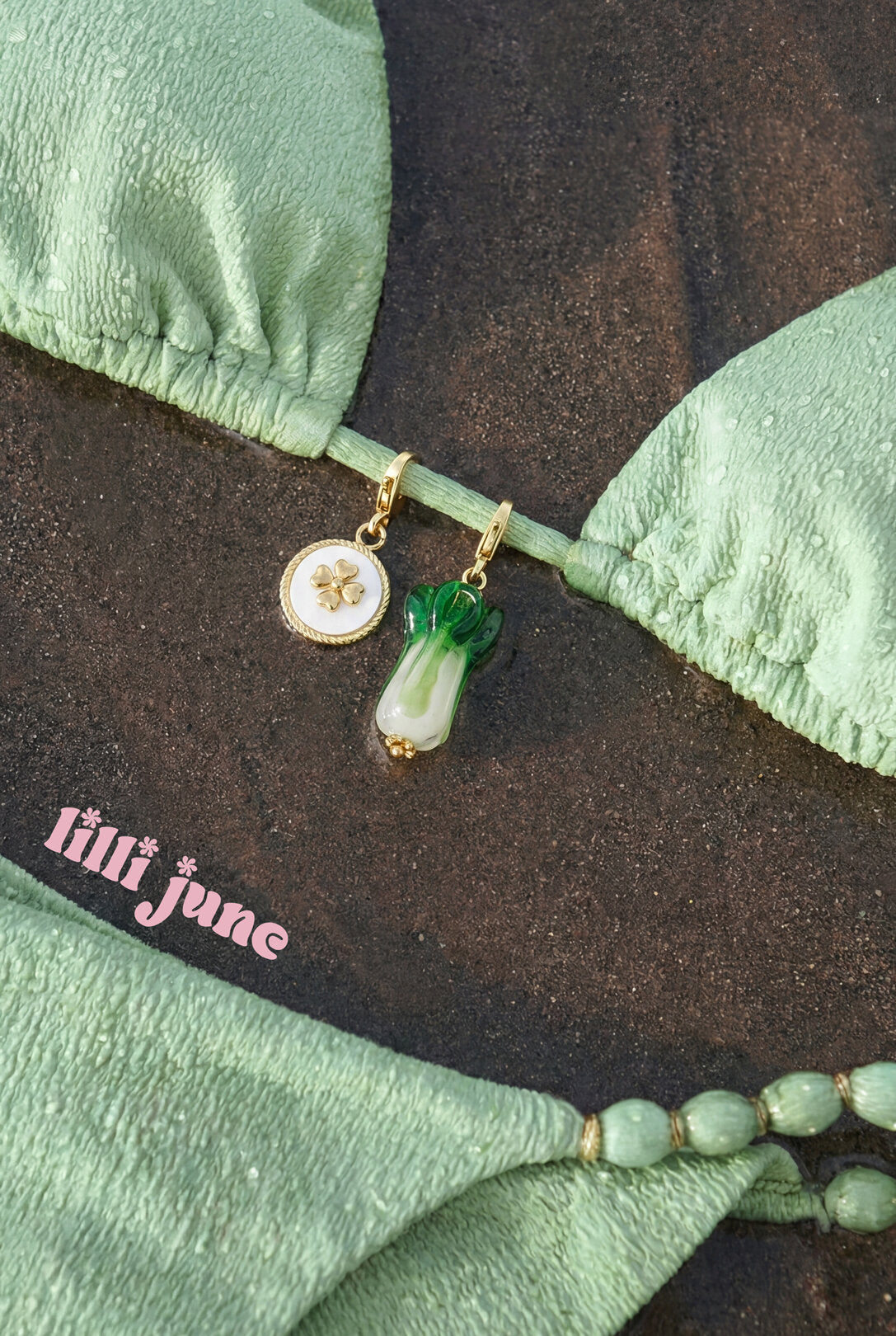 Lilli June White Clover Stainless Steel Ring - Daily Elegance