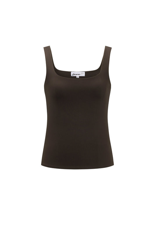 Elegant Sleeveless Knit Top for All Seasons