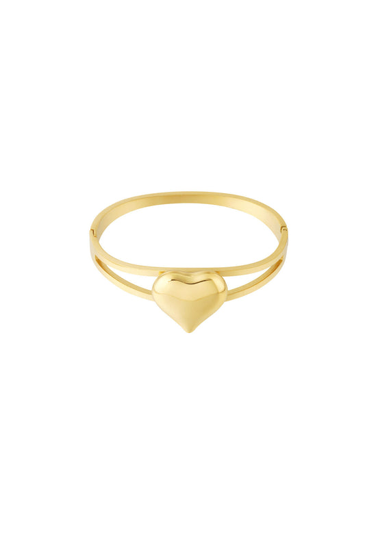 Elegant Gold Heart Bangle for Everyday Wear