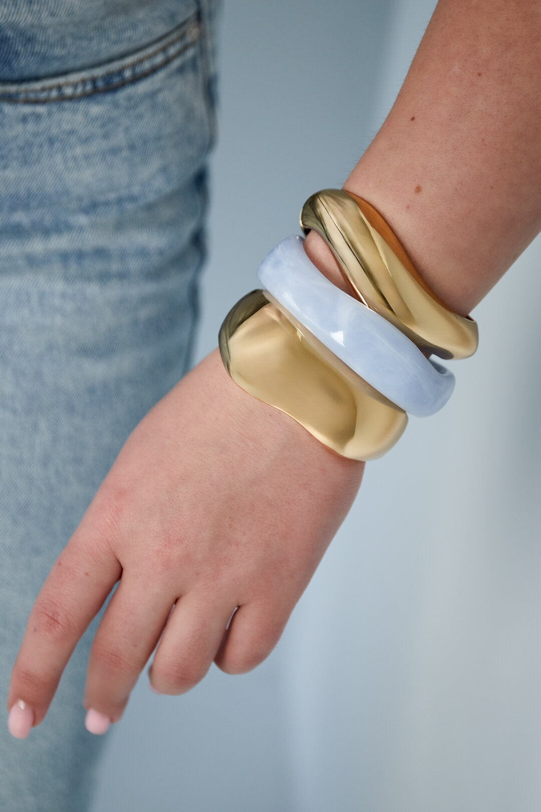 Elegant Gold Irregular Shaped Bangle for Women