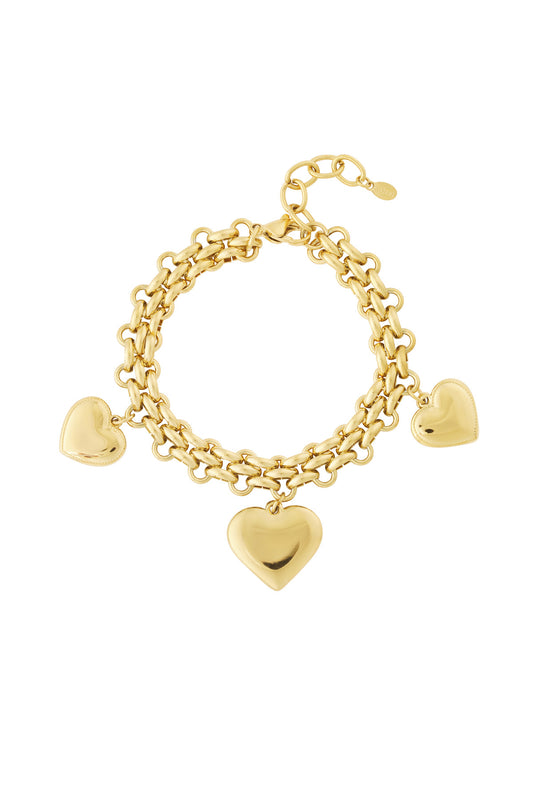 Elegant Heart Charm Bracelet for Everyday Wear