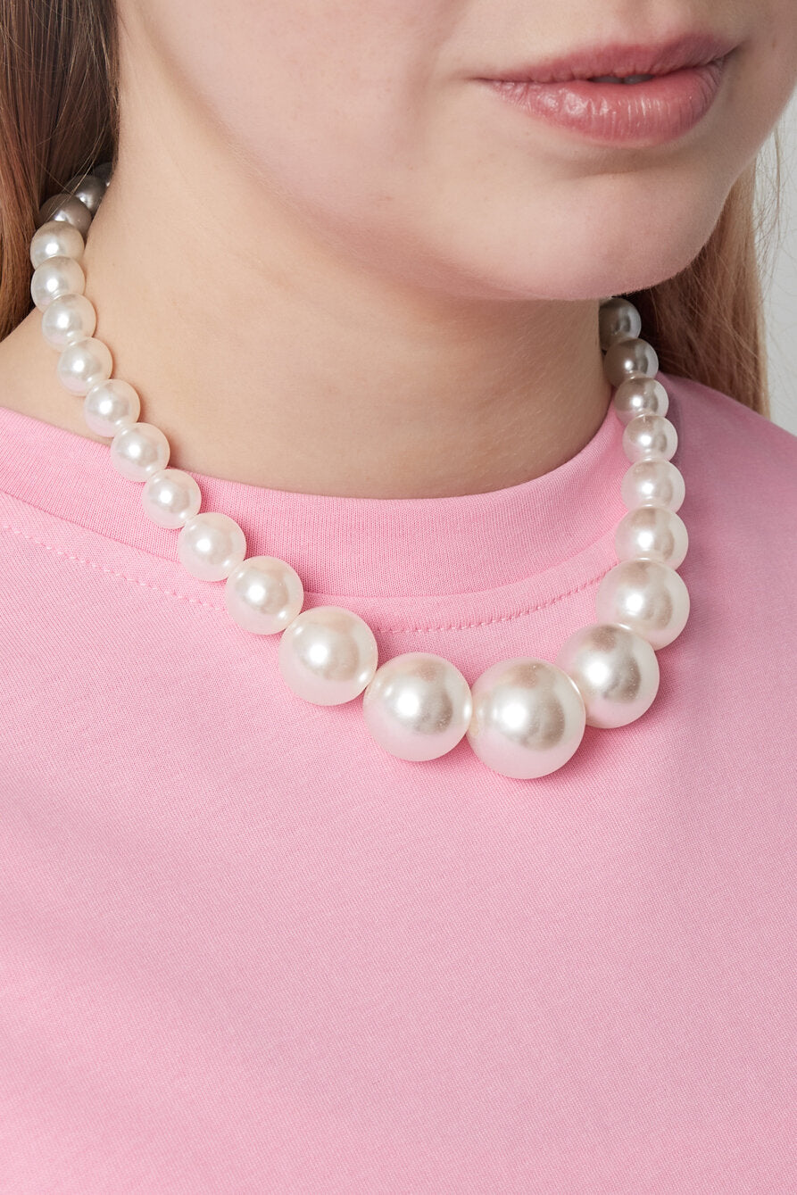 Elegant White Imitation Pearl Necklace for Spring/Summer