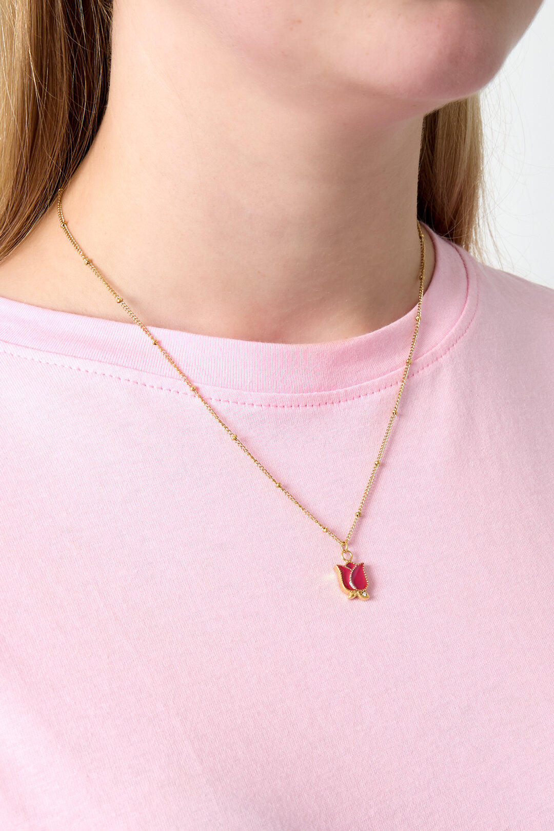 Elegant Gold Color Flower Pendant Necklace