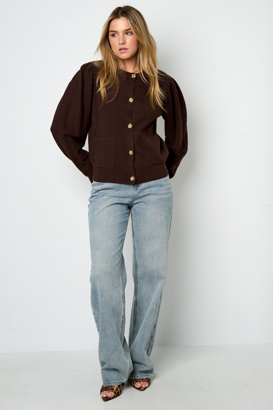 Soft Viscose Knit Cardigan for Cozy Fall Days