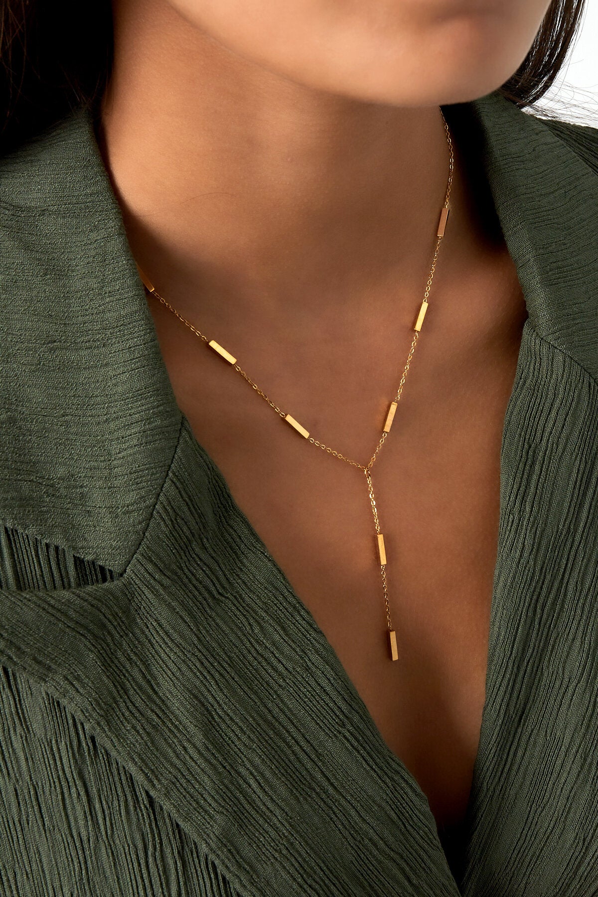 Elegant Irregular Shaped Short Necklace for Daily Wear