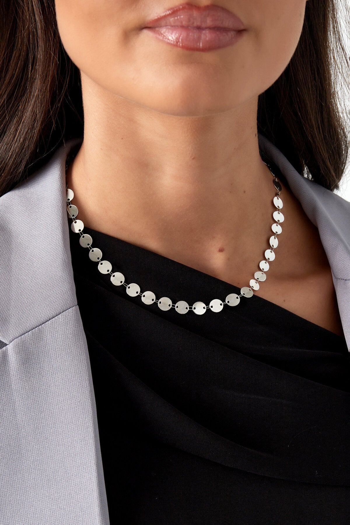 Elegant Minimalist Circle Chain Necklace for Everyday Wear