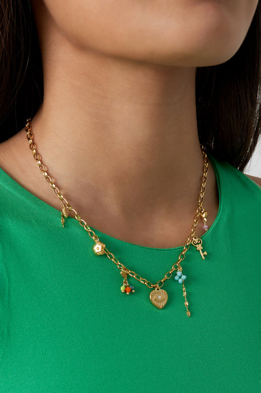 Elegant Gold-Toned Flower Heart Pendant Necklace