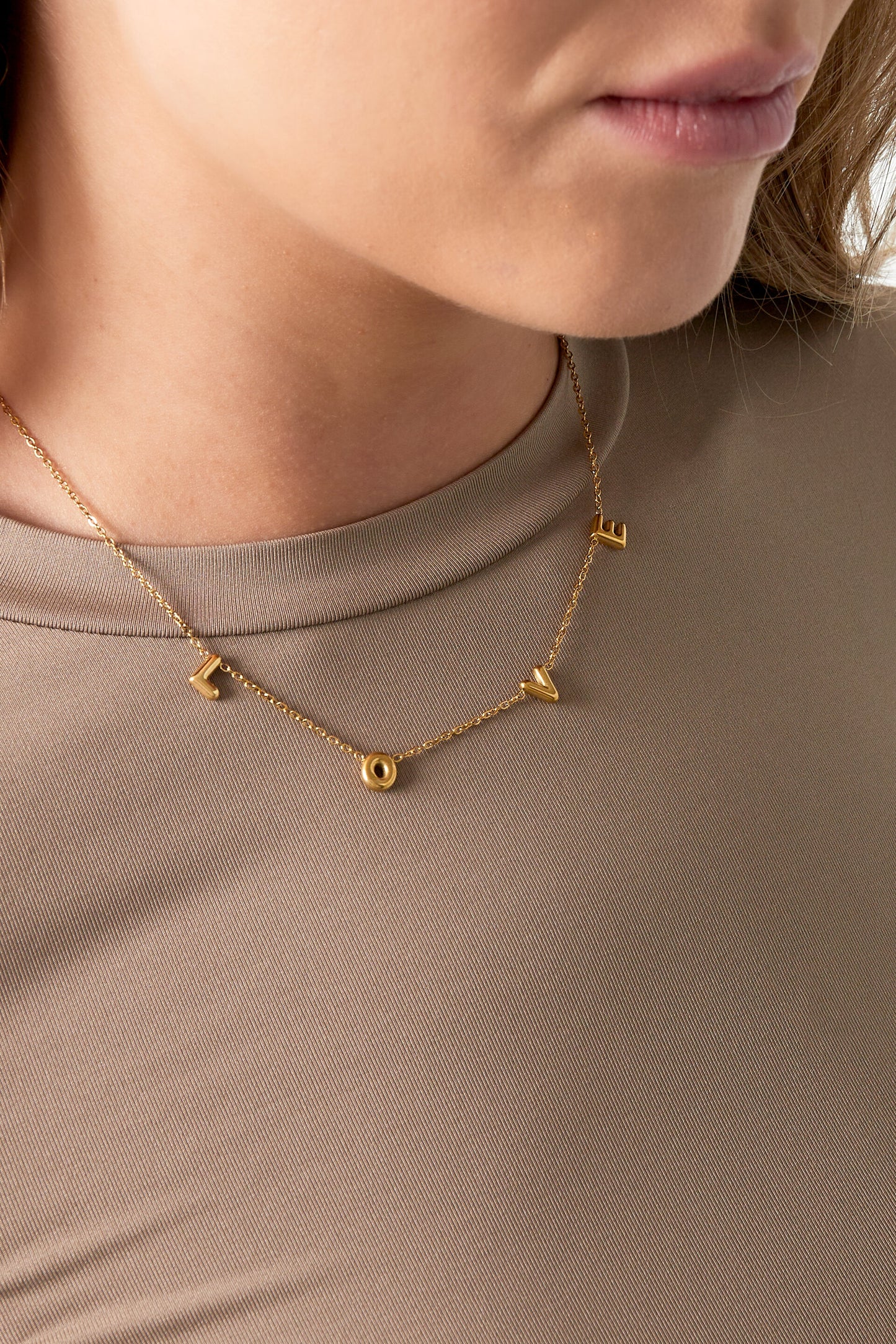 Elegant Letter Pendant Necklace for Daily Wear