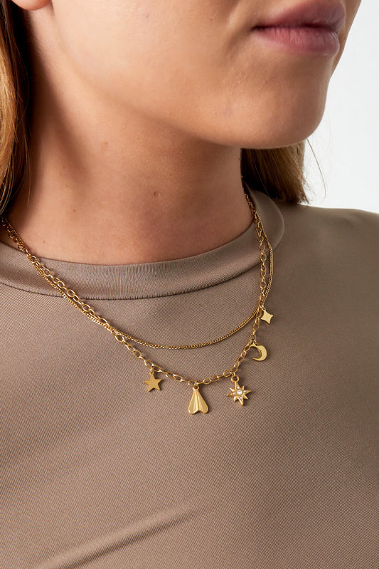 Elegant Multi-Layered Necklace in Silver and Gold