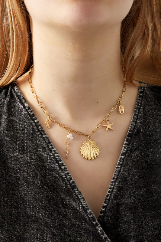 Elegant Gold Colored Clavicle Necklace for Women