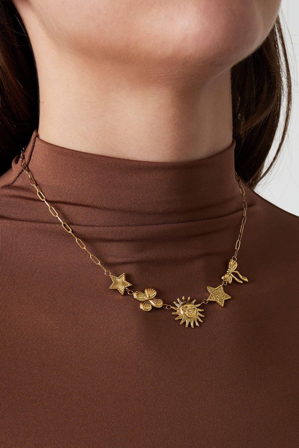 Elegant Sun Pendant Necklace for Spring/Summer
