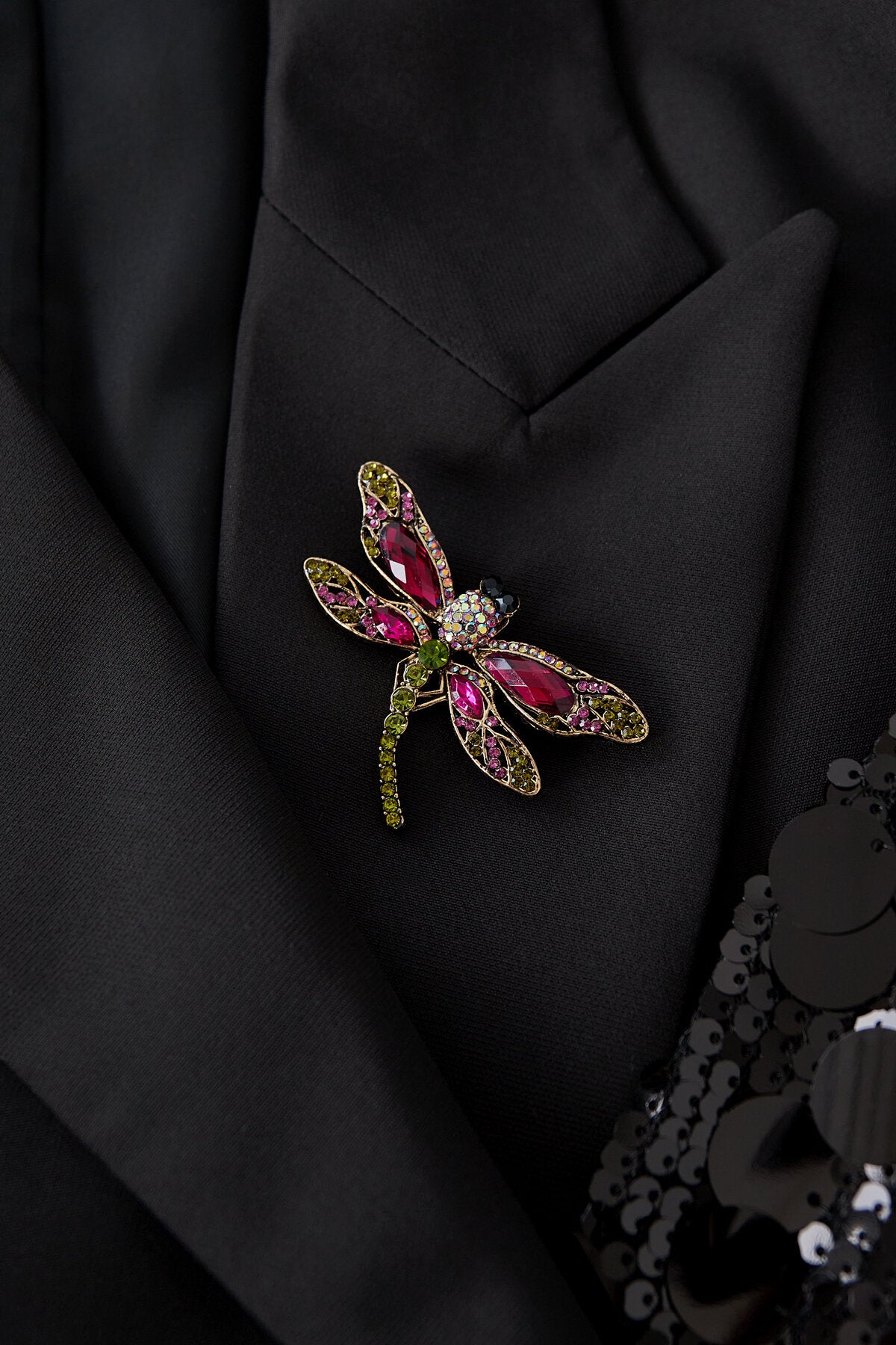 Multicolour Alloy Brooch: Elevate Your Style