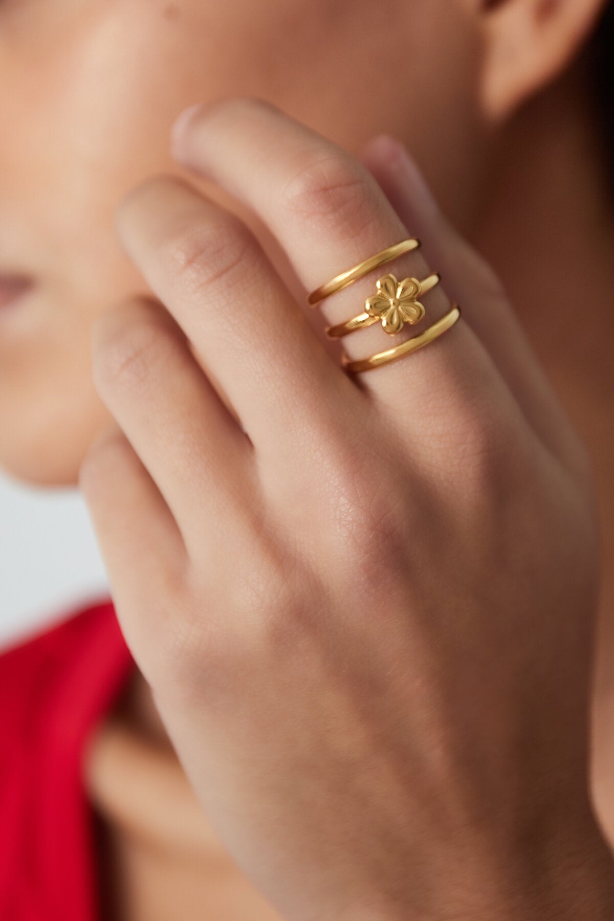 Elegant Statement Ring in Silver & Gold for Every Occasion
