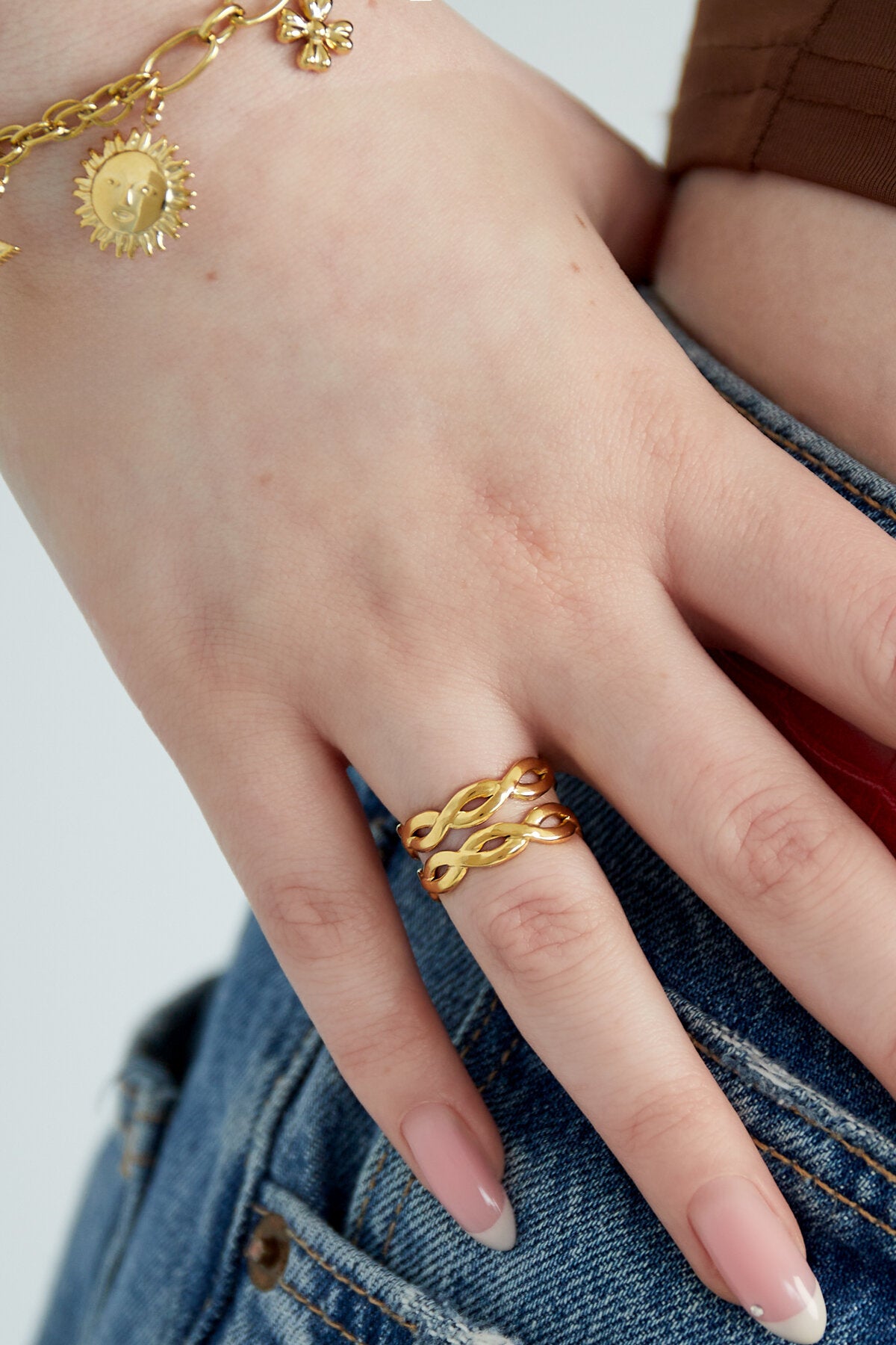 Elegant Statement Rings in Silver & Gold