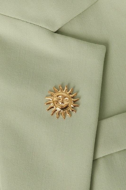 Elegant Stainless Steel Brooch in Silver & Gold