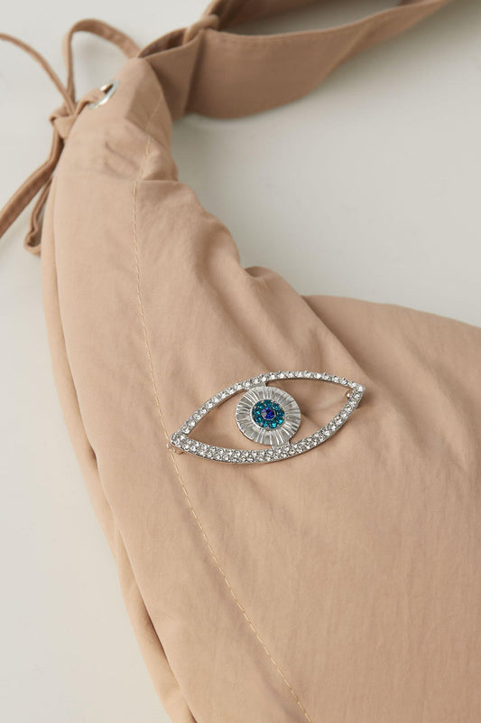 Elegant Alloy Brooches in Silver & Gold