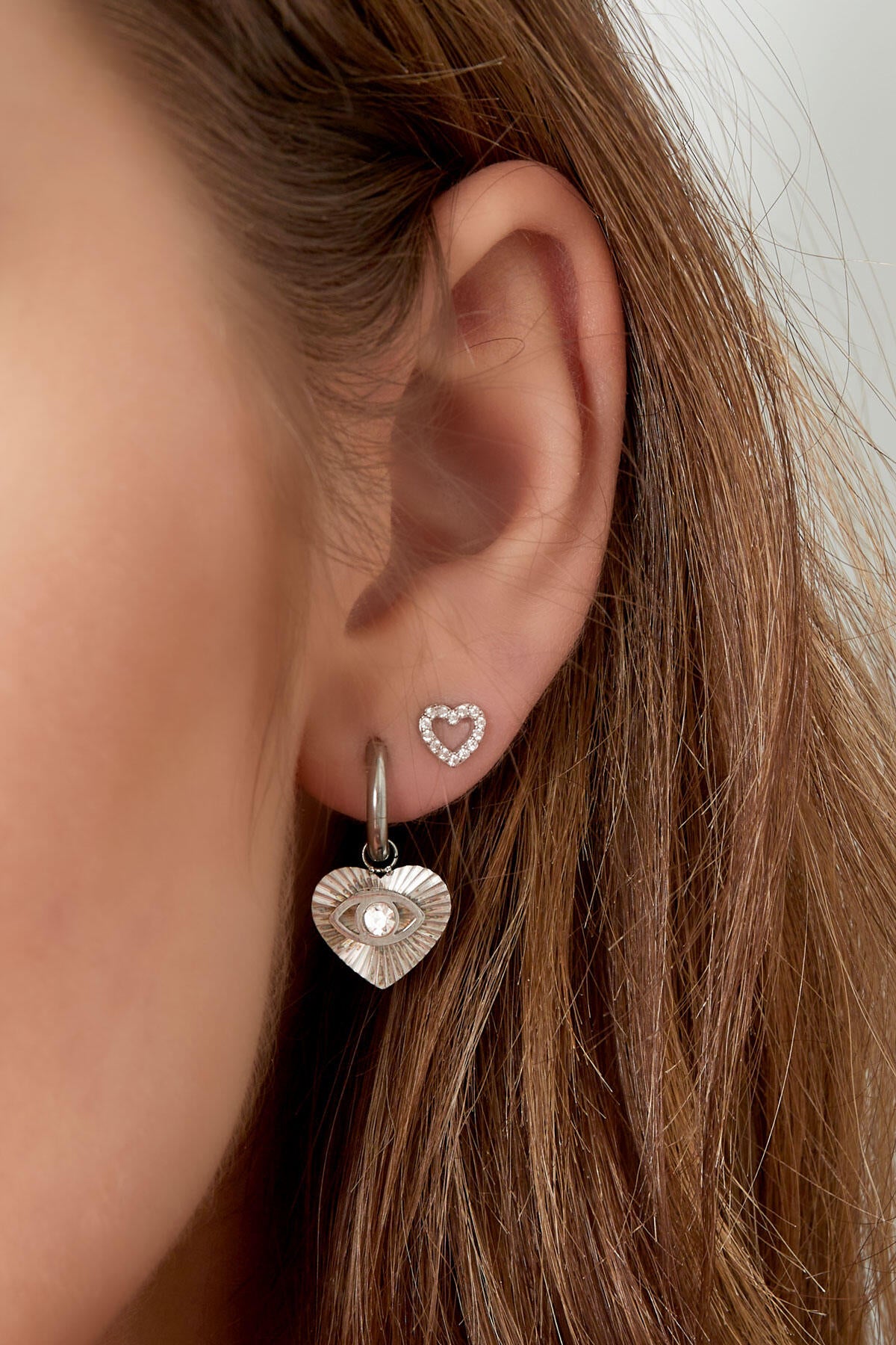 Elegant Rhinestone Stud Earrings in Silver & Gold