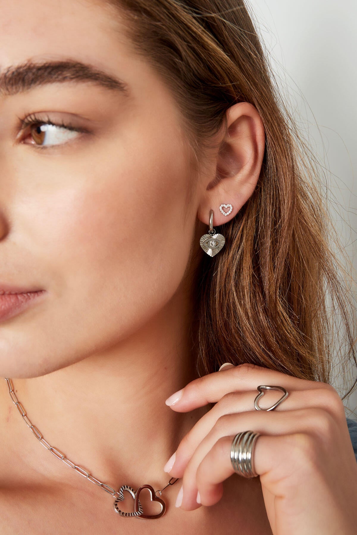 Elegant Rhinestone Stud Earrings in Silver & Gold
