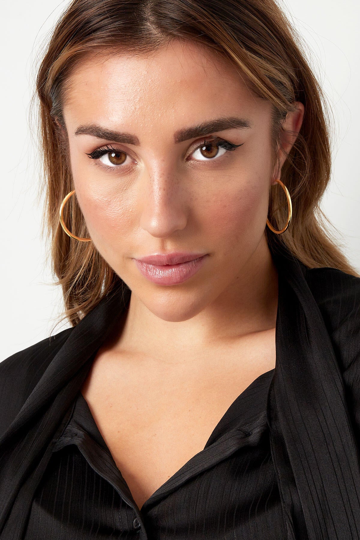 Stylish Basic Hoop Earrings in Silver & Gold