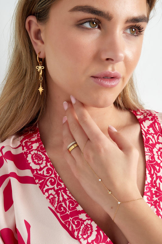 Elegant Hand Chain Bracelet in Silver & Gold