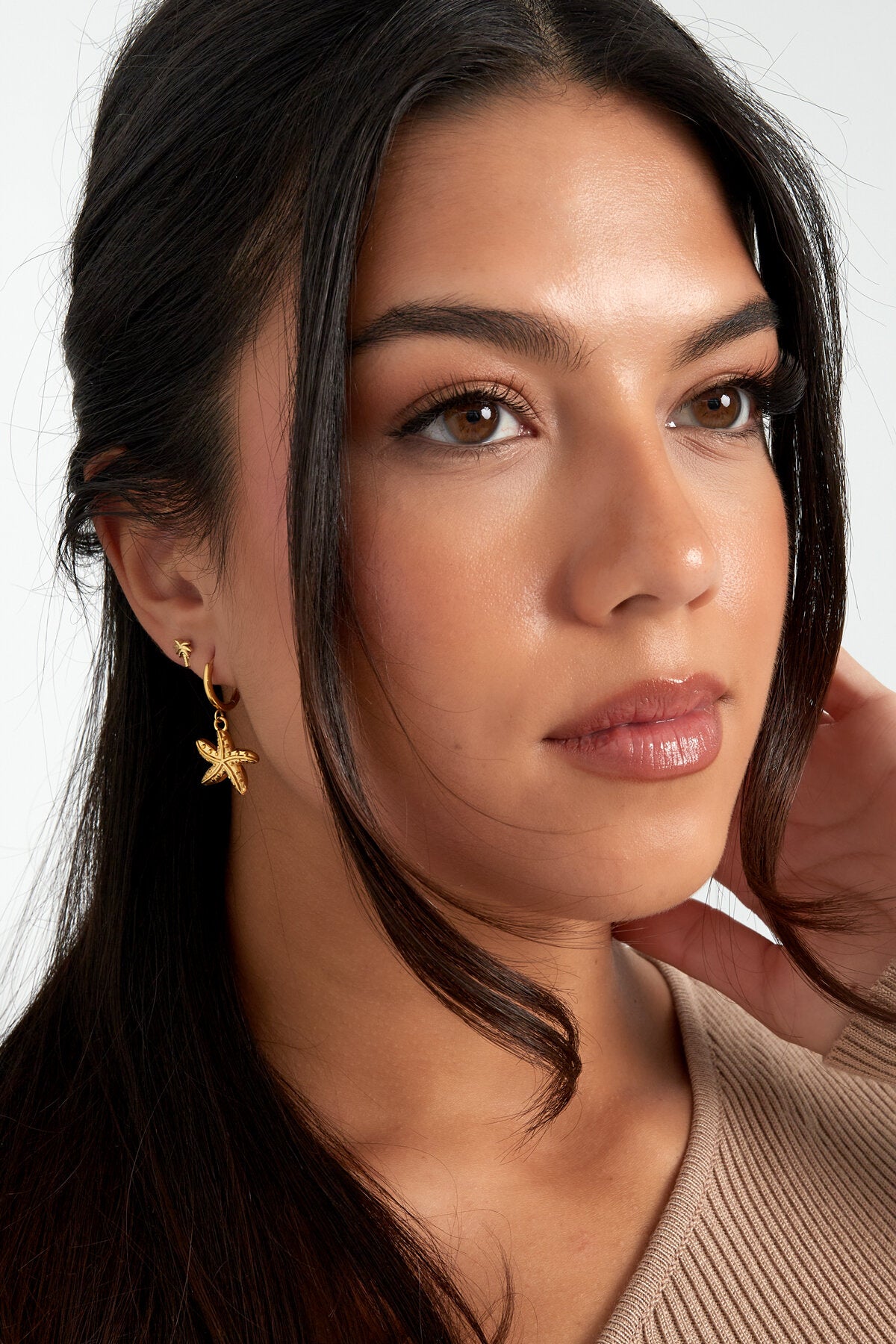 Elegant Drop Earrings in Silver & Gold for Any Occasion