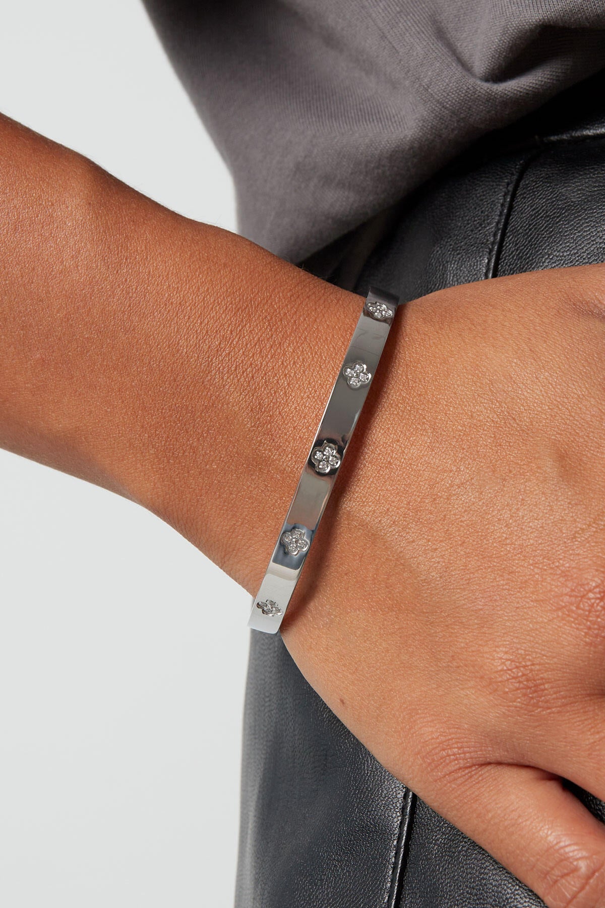 Stylish Stainless Steel Clover Bangle - All Fit, Daily Wear