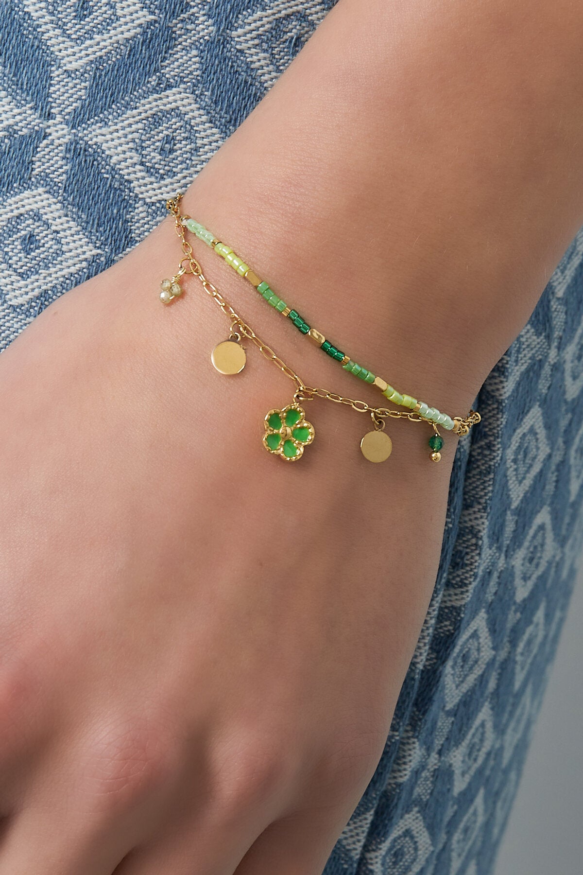 Charming Green & Fuchsia Bracelet for Elegant Style