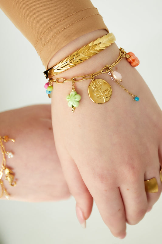 Elegant Gold Charm Bracelet for Everyday Glam