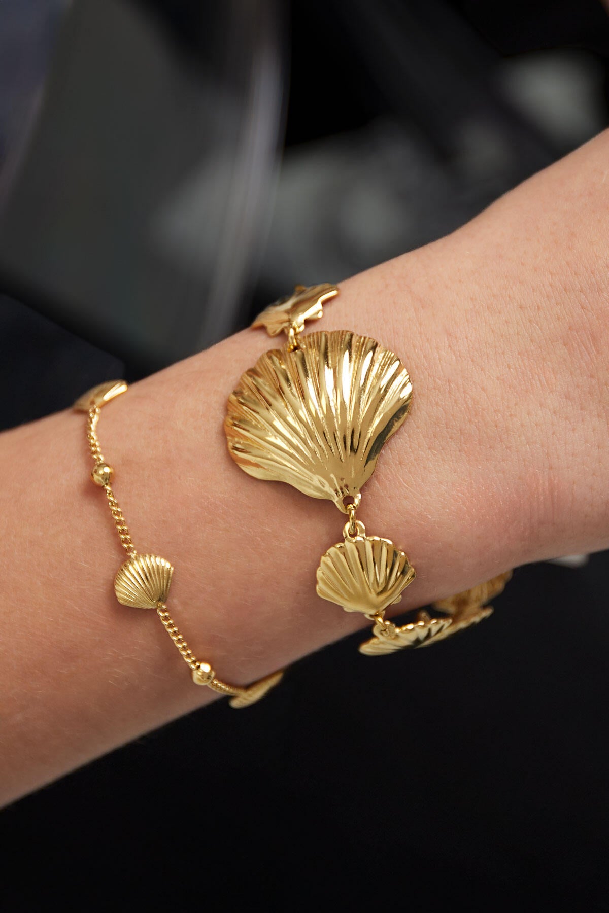 Elegant Statement Charm Bracelet in Silver & Gold