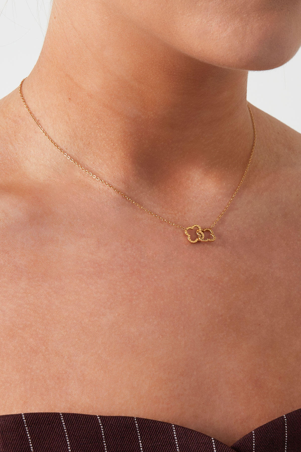 Elegant Clover Pendant Necklace for Everyday Wear