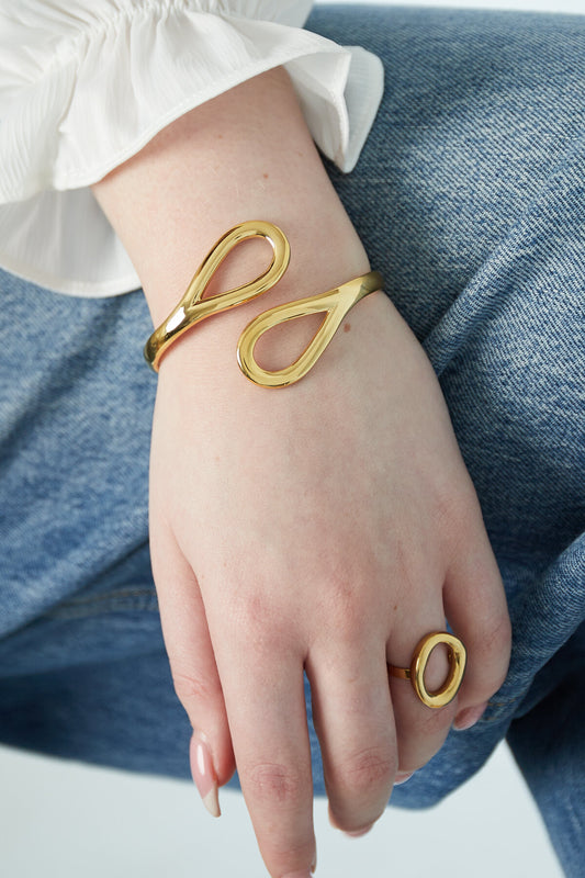 Elegant Stainless Steel Cuff Bracelet - Silver & Gold