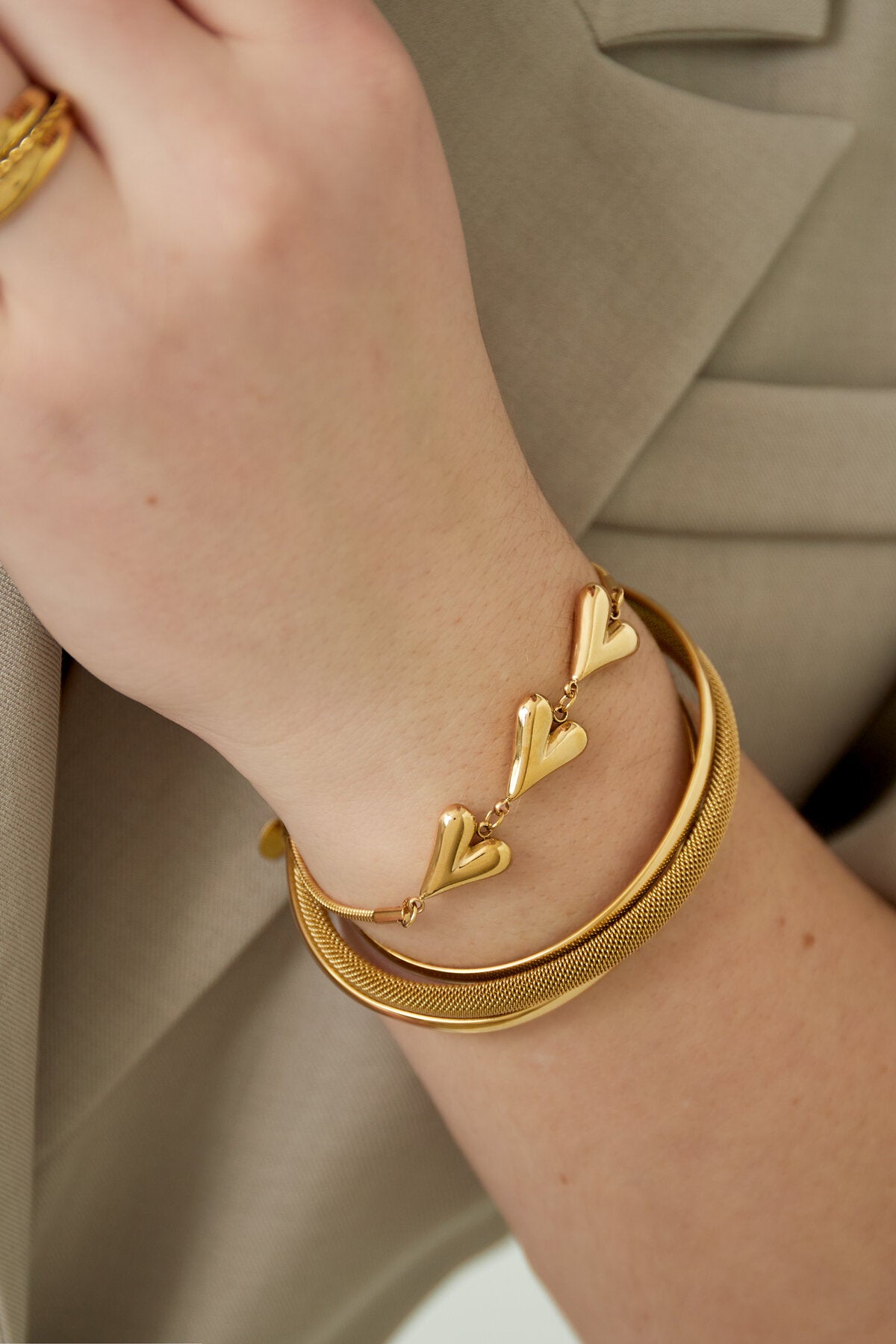 Stylish Stainless Steel Charm Bracelets for Everyday Elegance