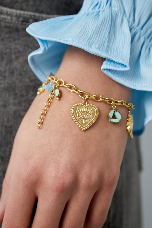Elegant Gold Charm Bracelet for Every Occasion