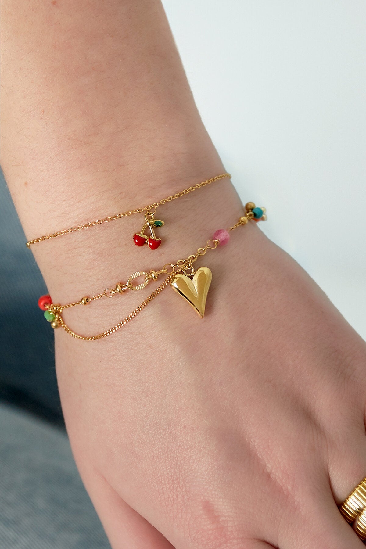 Elegant Gold Color Charm Bracelet for Everyday Glam