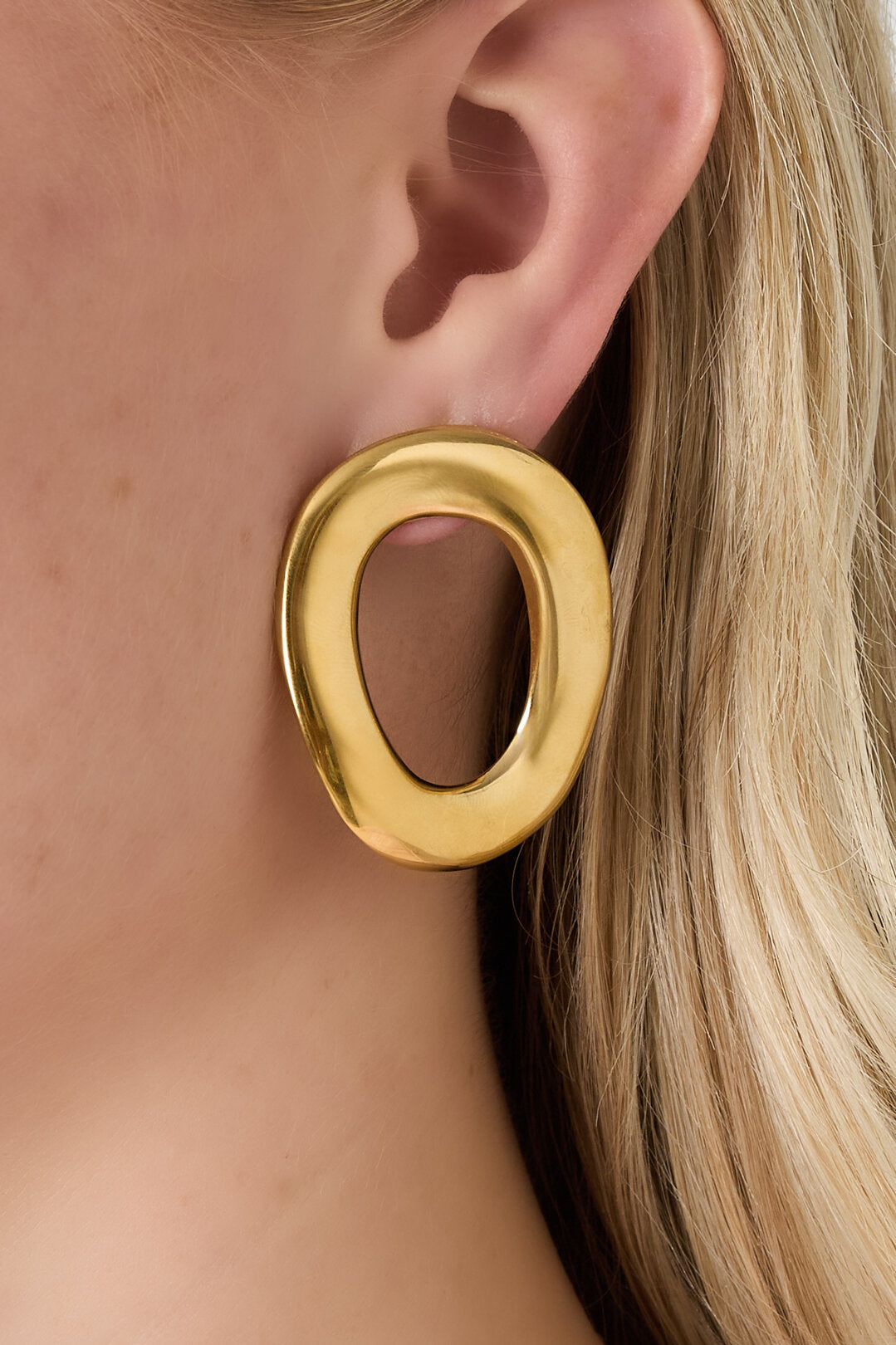 Elegant Stainless Steel Stud Earrings for Daily Wear