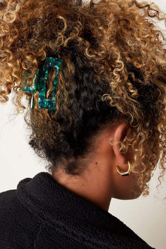 Stylish Multicolour Hair Clips for Everyday Elegance