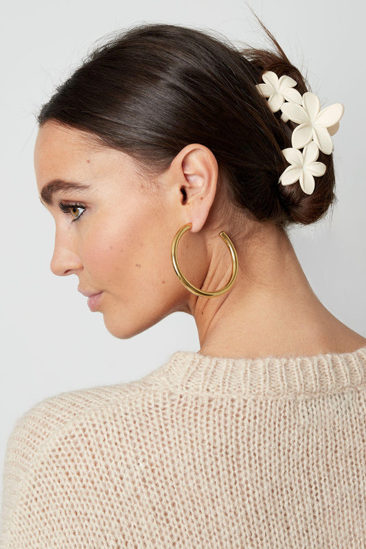 Chic Flower Hair Clips for All Occasions