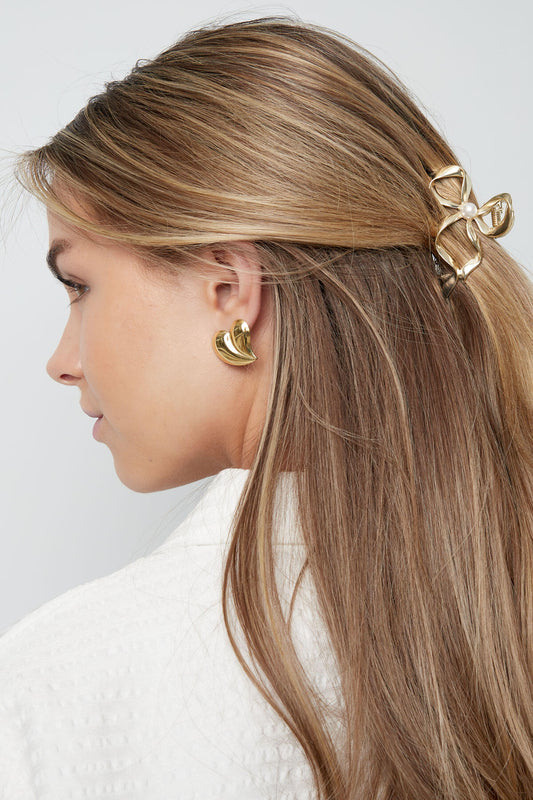 Elegant Gold Alloy Hair Clip for Stylish Looks