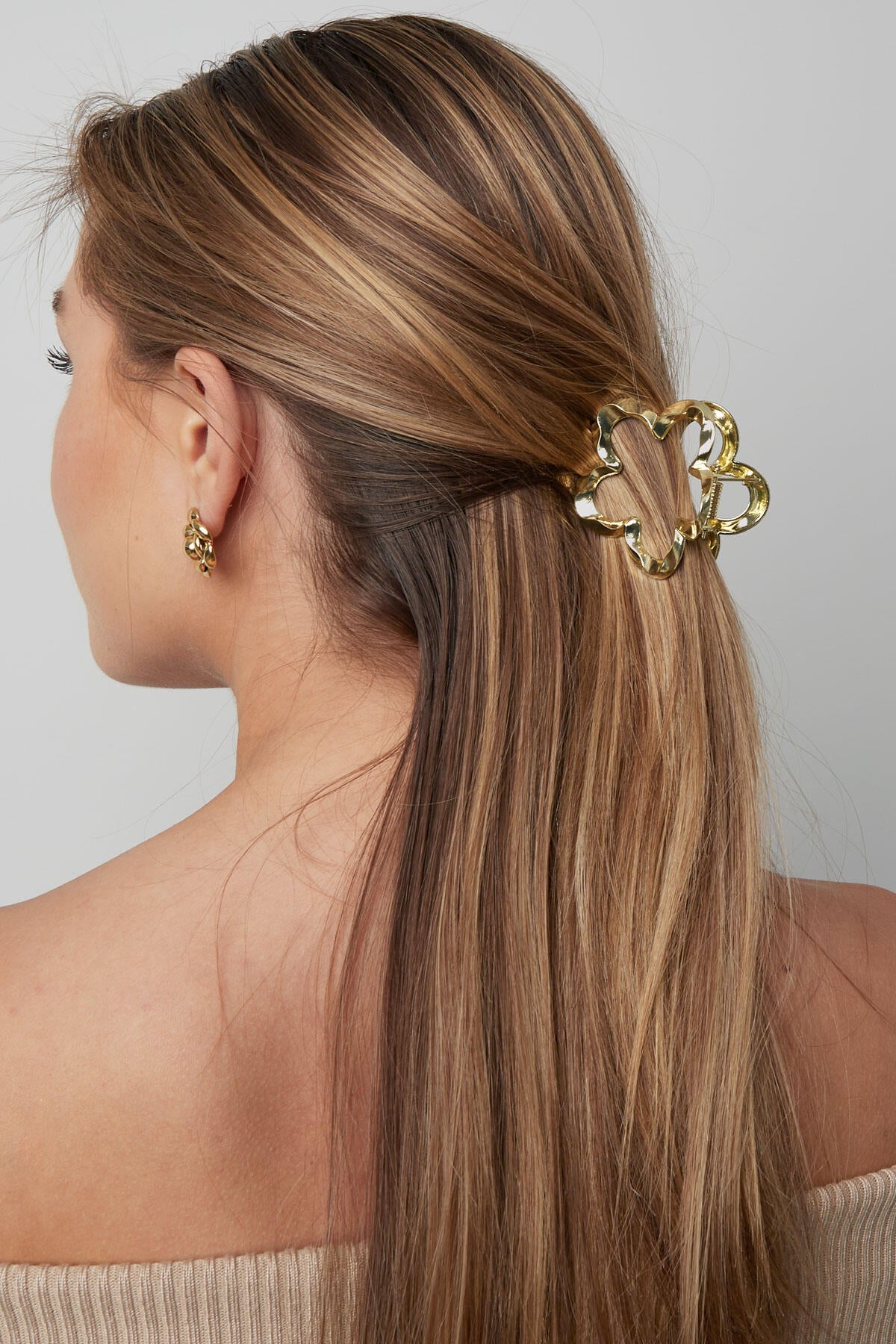 Elegant Gold Flower Hair Clip for Daily Glam